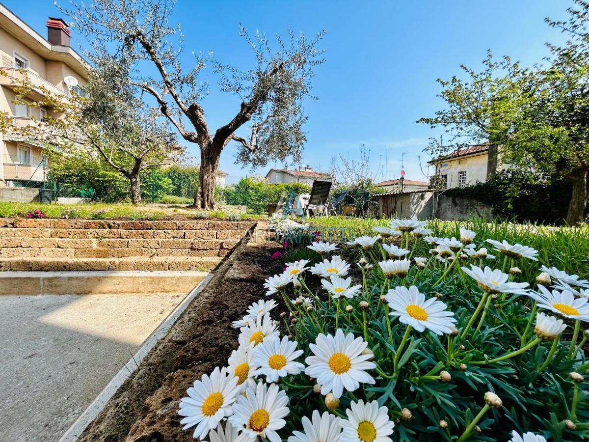 Ares Apartment - Vicino Al Lago Di Garda E Alla Stazione Treno Desenzano del Garda Buitenkant foto