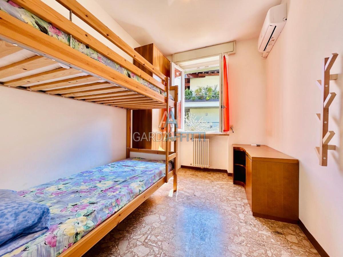 Ares Apartment - Vicino Al Lago Di Garda E Alla Stazione Treno Desenzano del Garda Buitenkant foto