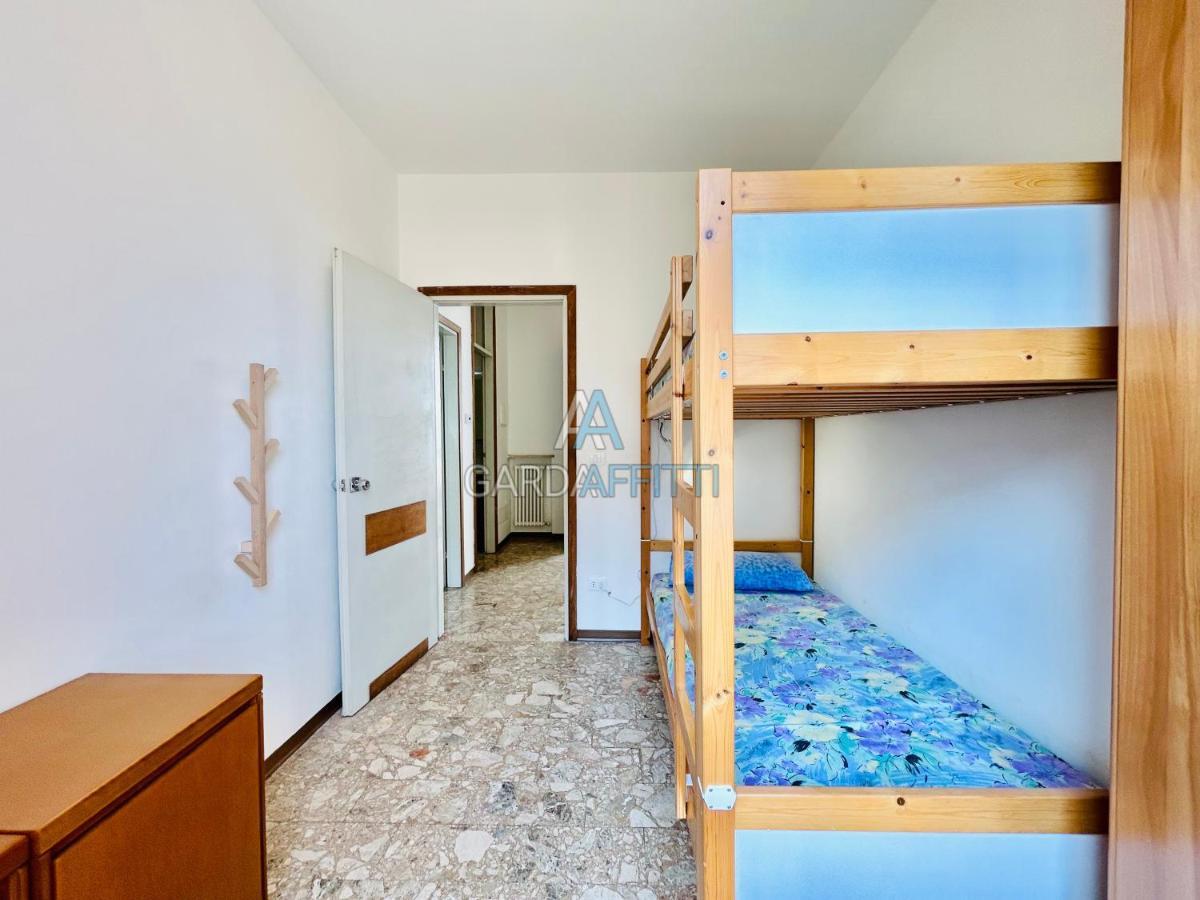 Ares Apartment - Vicino Al Lago Di Garda E Alla Stazione Treno Desenzano del Garda Buitenkant foto